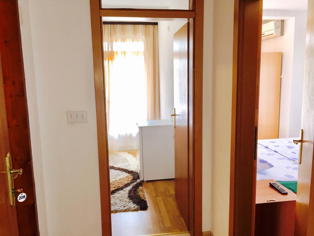 Apartments Flamingo Ulcinj Extérieur photo